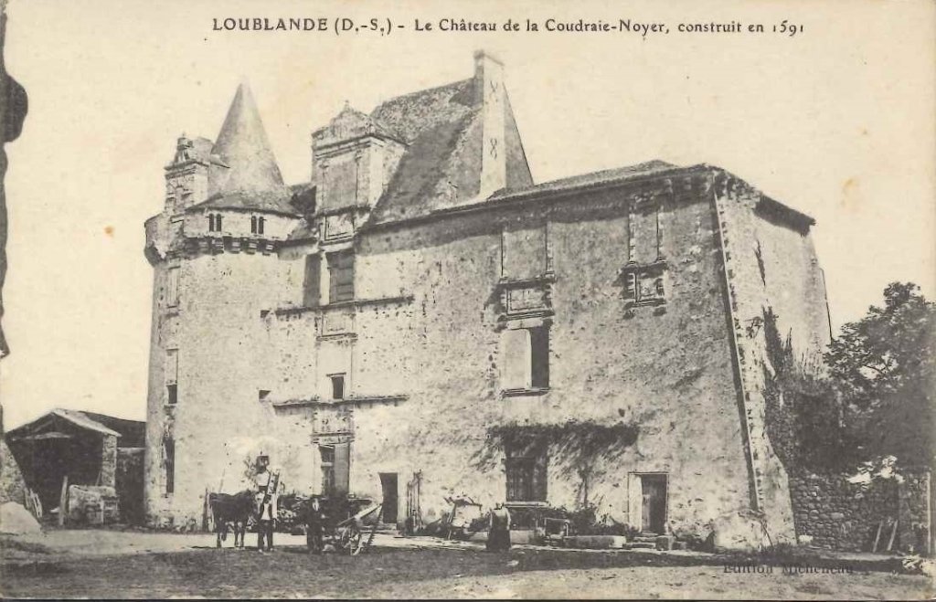 Loublande - Le château de la coudraie Noyer, construite en 1591.jpg