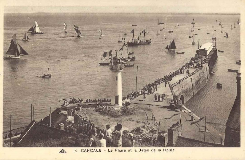 4 - Cancale - Le phare et la jetée de la houle.jpg