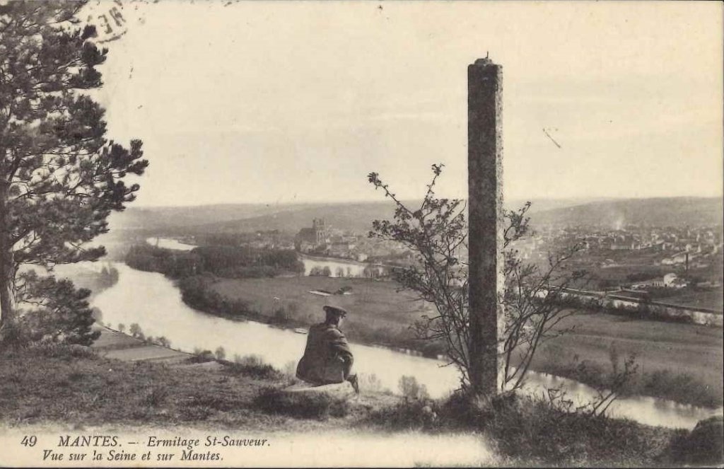 49 - Mantes - Ermitage St-Sauveur - Vue sur la Seine et sur Mantes.jpg