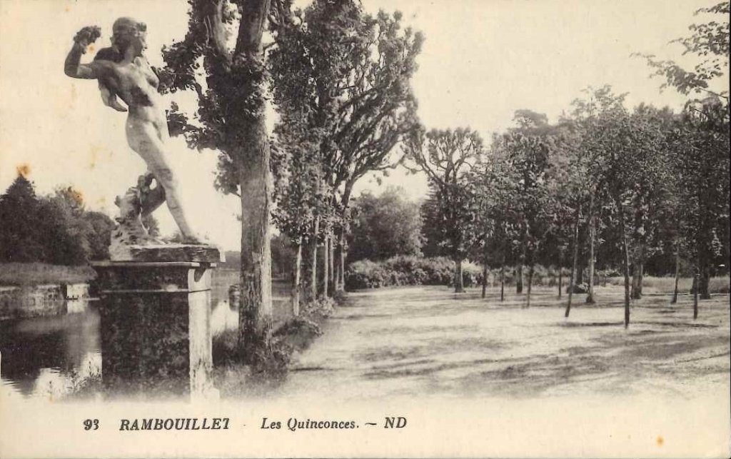 93 - Rambouillet - Les quinconces.jpg
