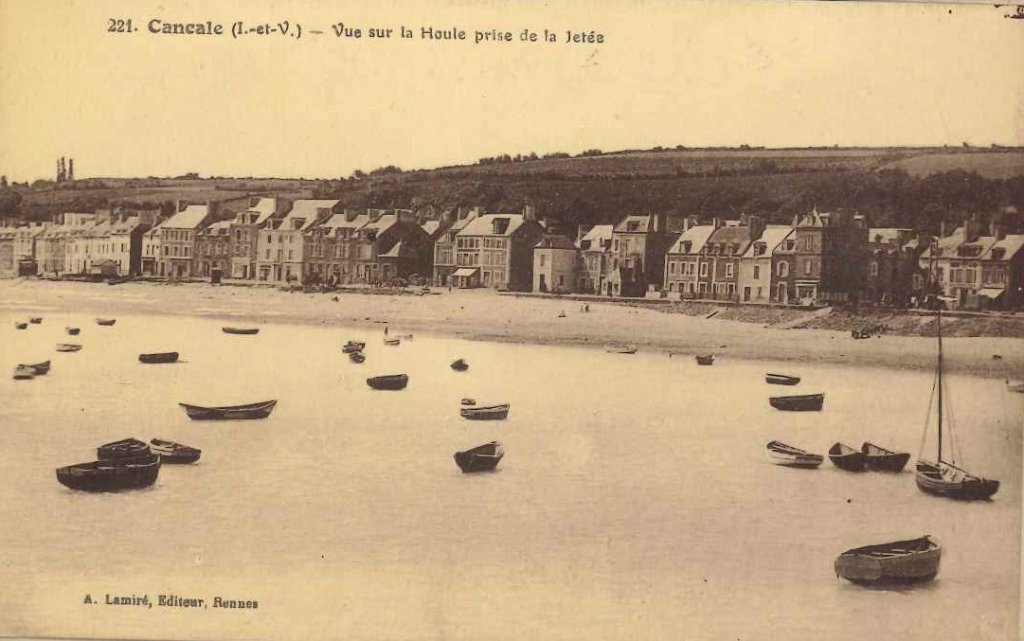 221 - Cancale - Vue de la houle prise de la jetée.jpg