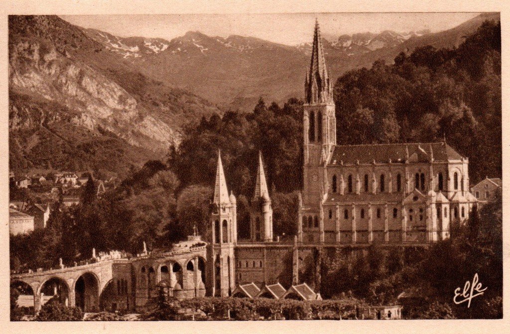 Lourdes 822 Labouche.jpg