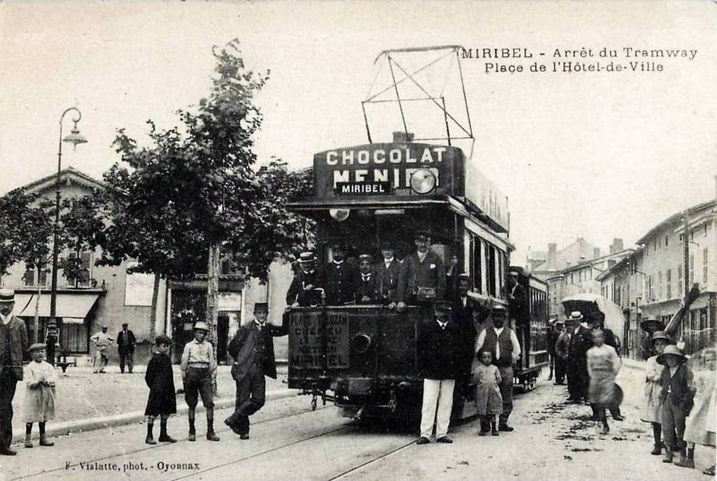 Miribel tram 1.jpg