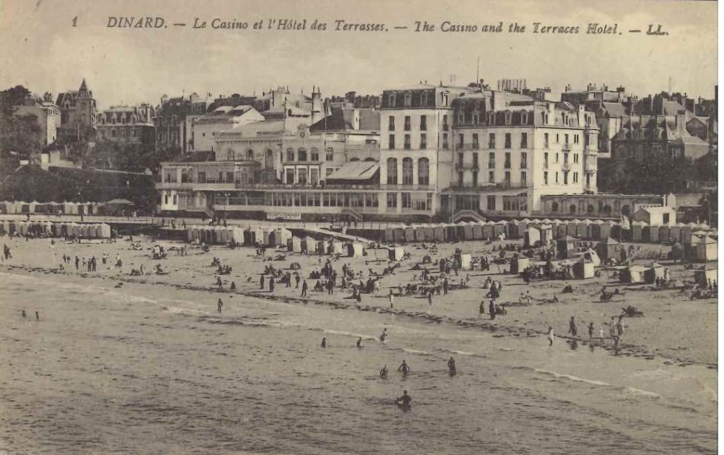 1 - Dinard - Le casino et l'hotel des terrasses.jpg