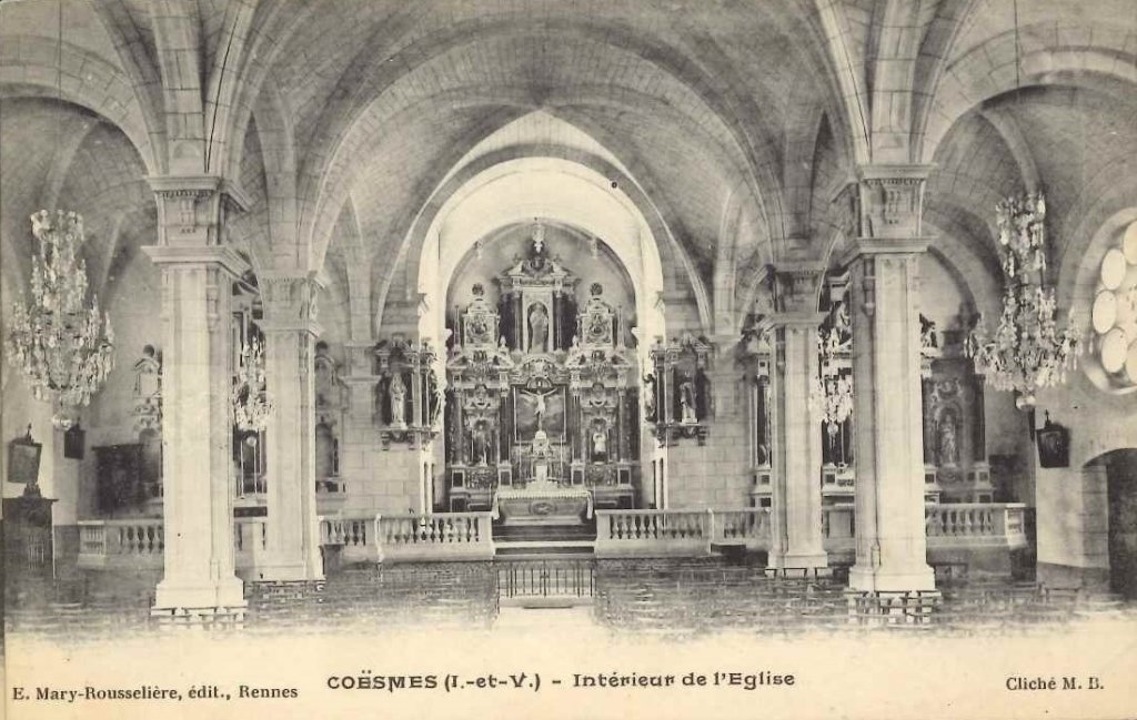 Coesmes - intérieur de l'église.jpg