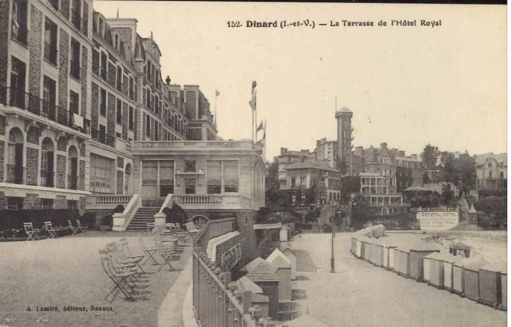 152 - Dinard - La terrasse de l'Hôtel Royal.jpg