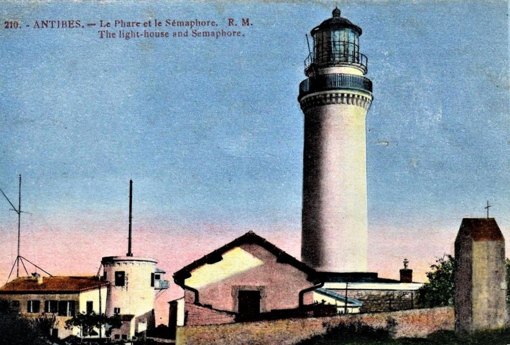 Antibes 210 RM.jpg