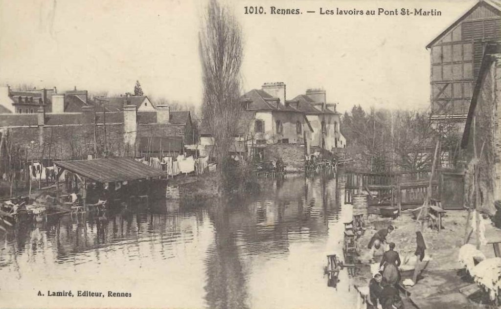1010 - Rennes - Les lavoirs au Pont St-Martin.jpg