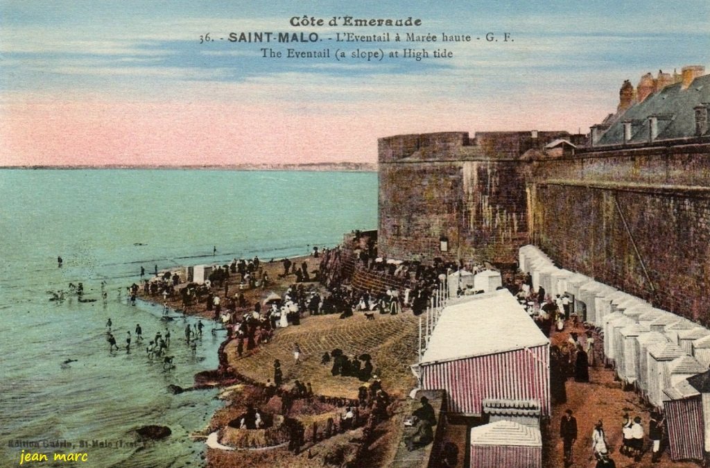 Saint-Malo - L'Éventail à Marée Haute.jpg