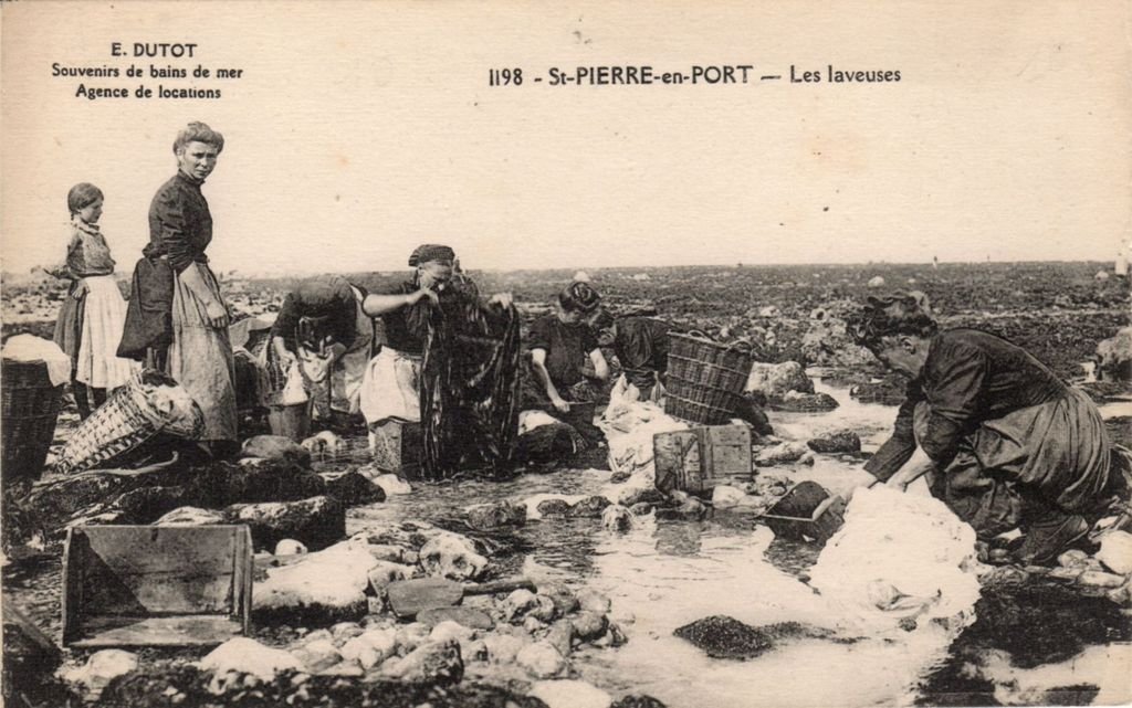 76 - ST PIERRE-EN-PORT - 1198 - Les laveuses - E. DUTOT Souvenirs de bains de.. - 30-01-25.jpg