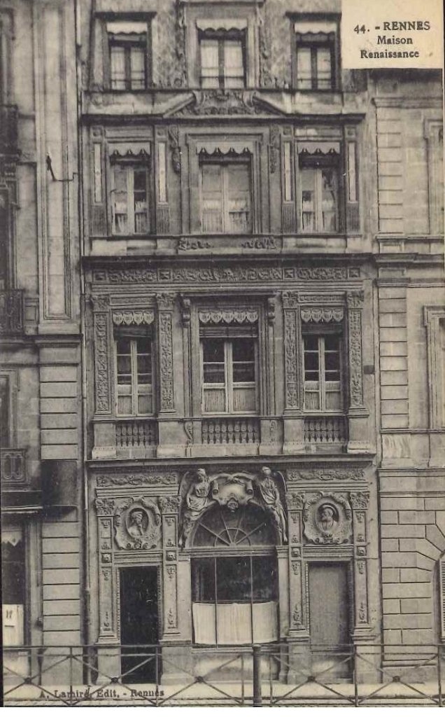 44 - Rennes - Maison renaissance.jpg