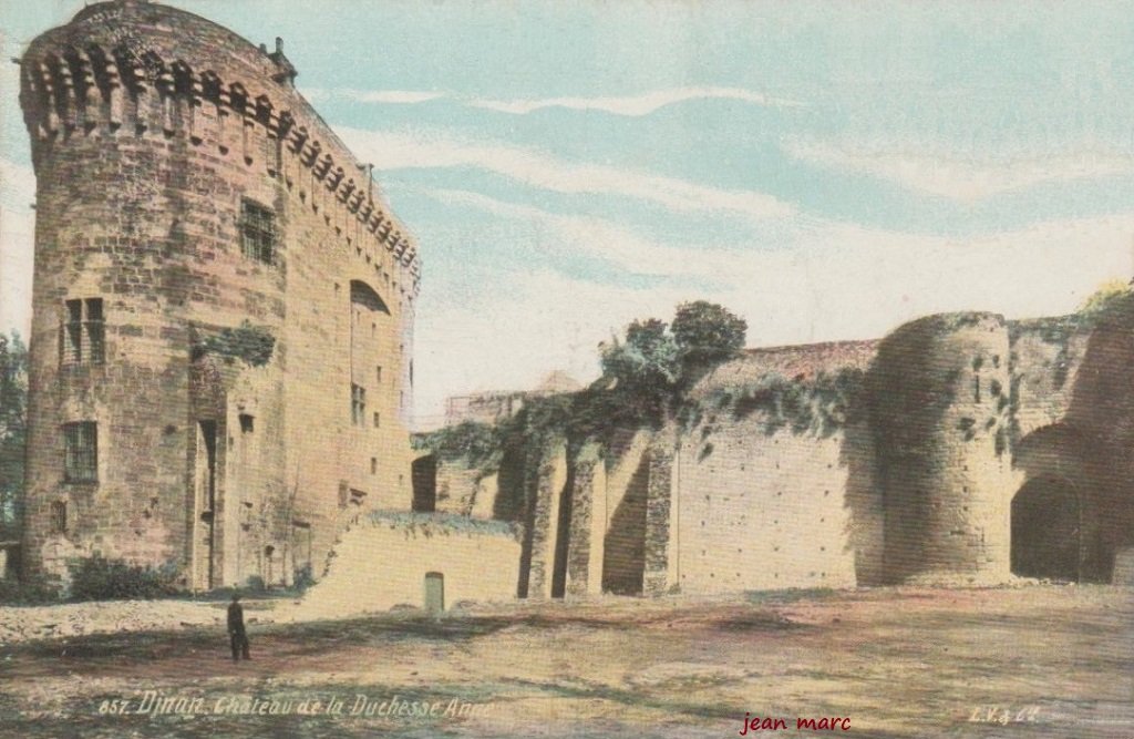 Dinan - Château de la Duchesse Anne.jpg