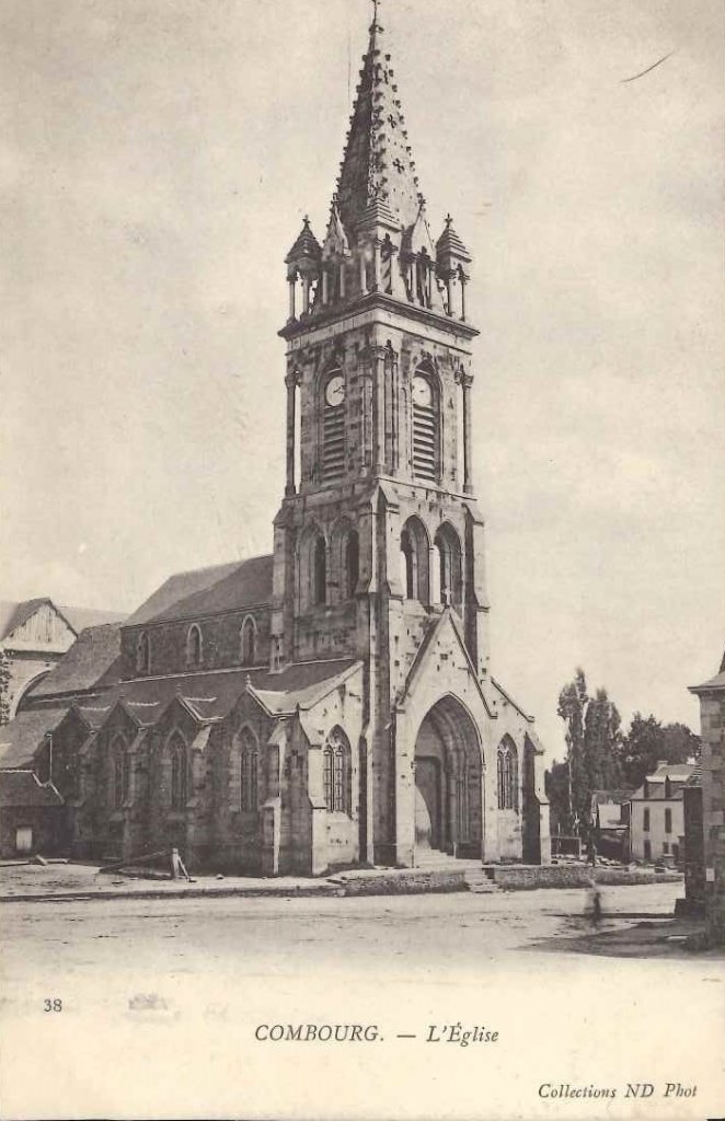 38 - Combourg - L'église.jpg
