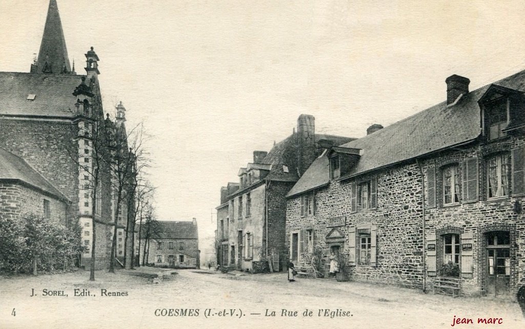 Coësmes - La Rue de l'Église.jpg