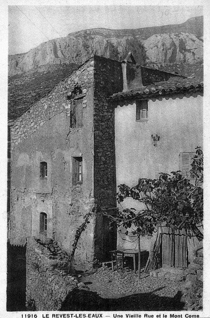 Le Revest Scotto 916.jpg