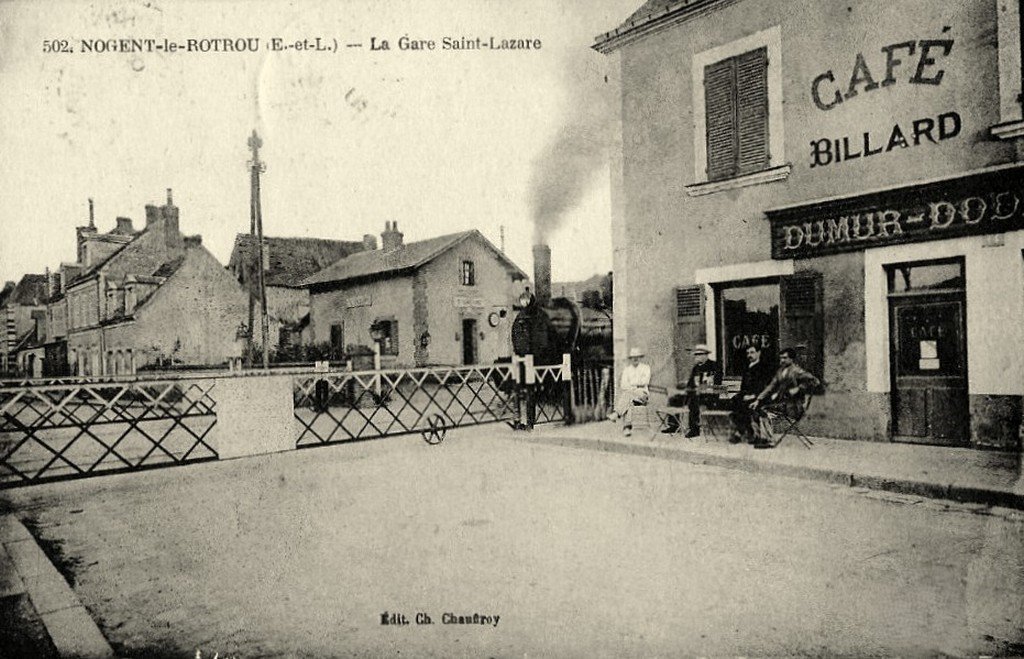 Nogent-le-Rotrou  Saint-Lazare 502.jpg