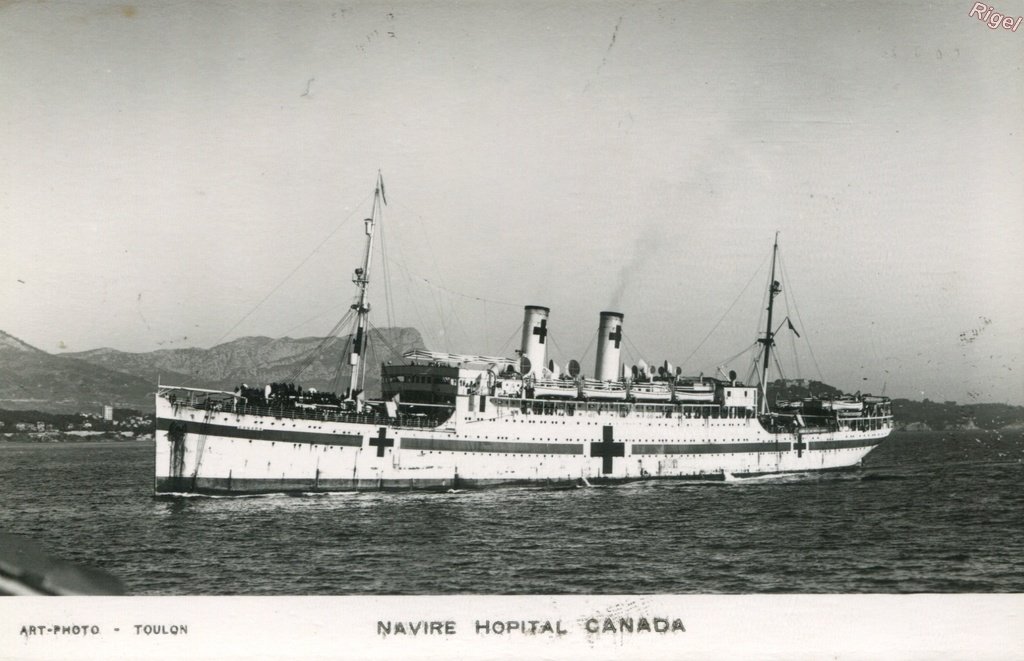 0-Bateau Hopital CANADA - 3.jpg
