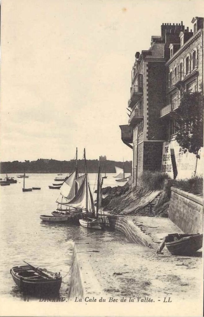 41 - Dinard - la cale du bec de la vallée.jpg