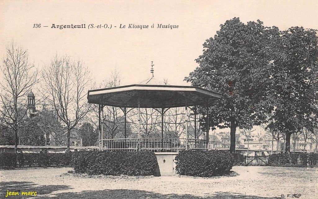Argenteuil - Le Kiosque à musique.jpg
