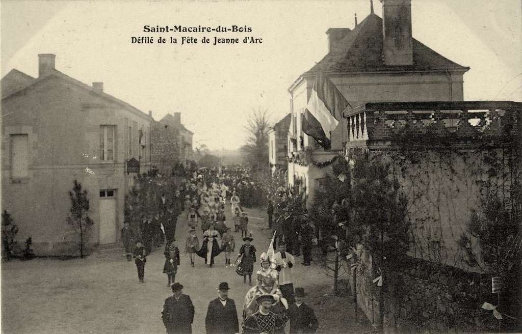 Saint-Macaire du Bois 49.jpg