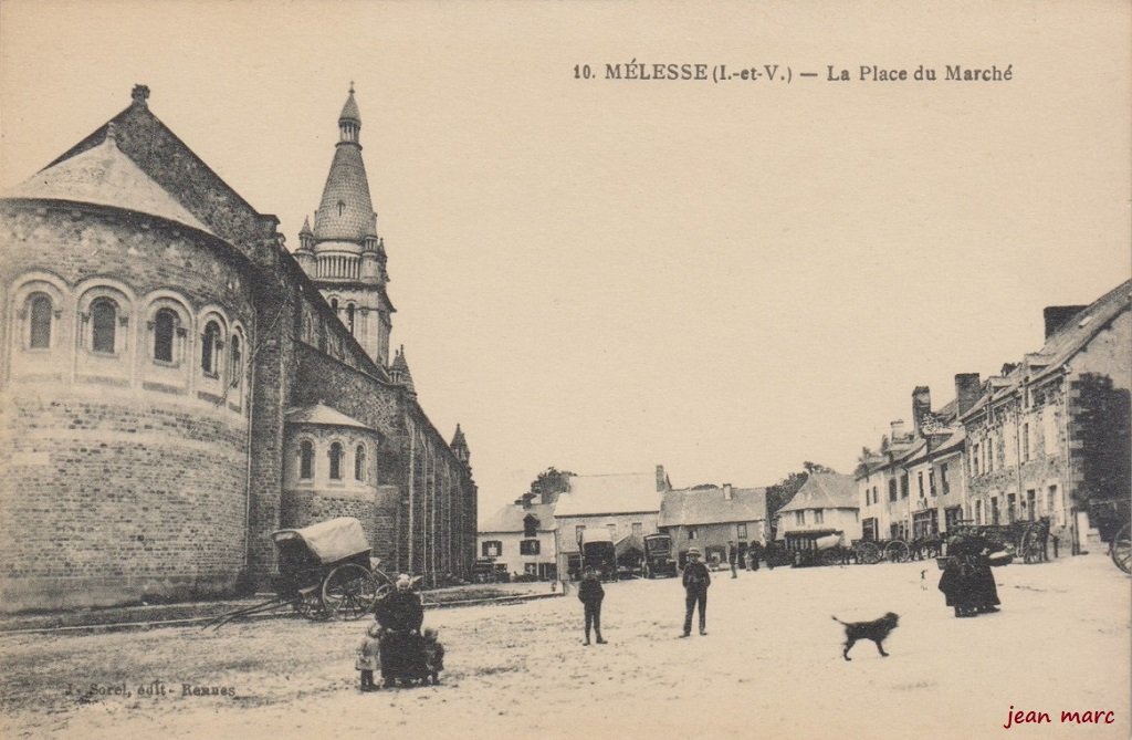 Mélesse - La Place du Marché.jpg