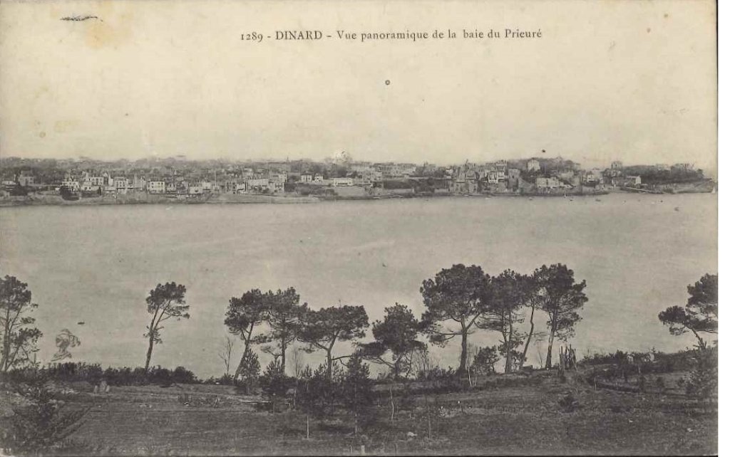 1289 - Dinard - Vue panoramique de la baie du Prieuré.jpg