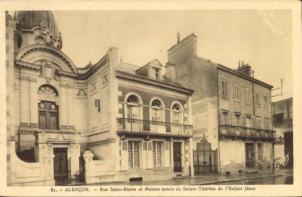 81 - Alençon - rue saint blaise et maison natale de sainte thérèse de l'enfant jésus.jpg