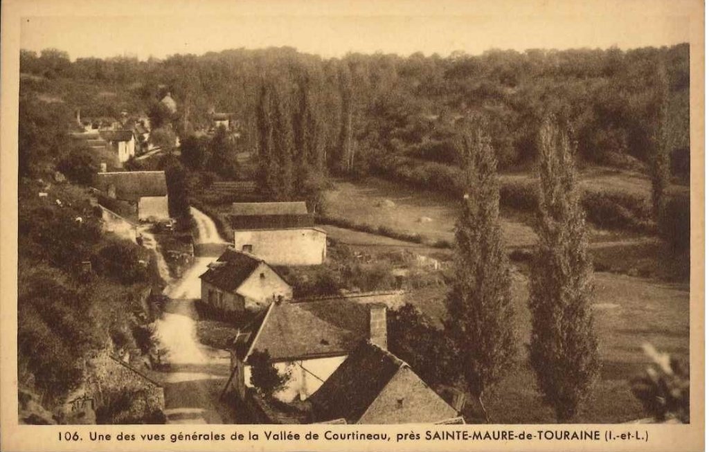 106 - Sainte Maure de Touraine - Une des vues générales de la vallée de Courtineau, près Sainte Maure de Touraine.jpg
