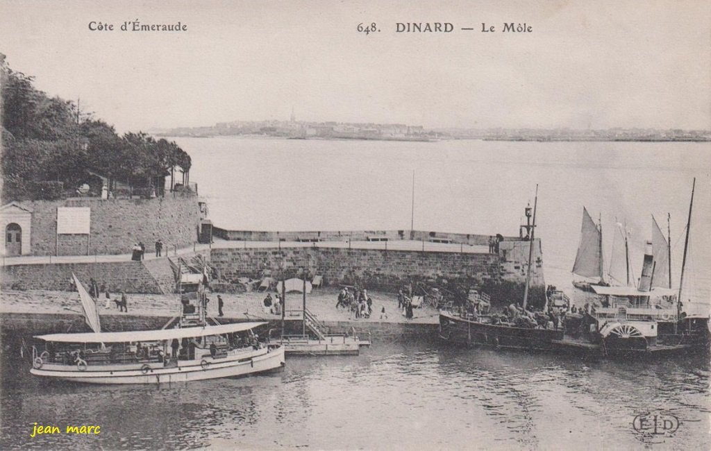 Dinard - Le Môle.jpg