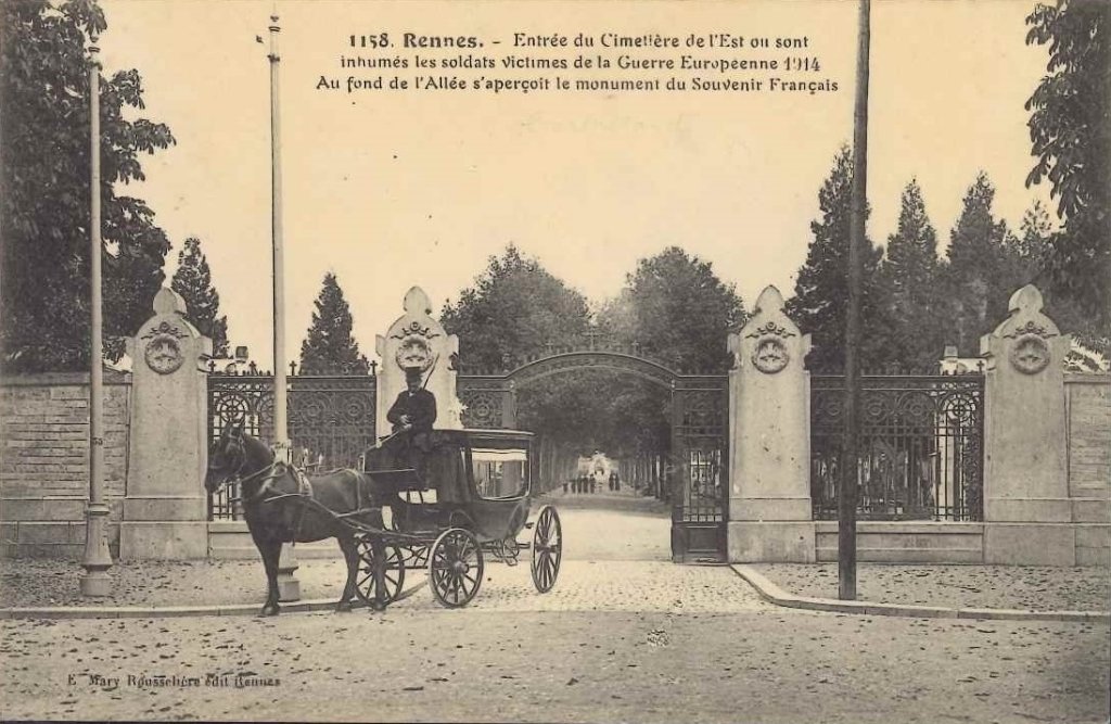 1158 - Rennes - Entrée du cimetière de l'Est ou sont....jpg