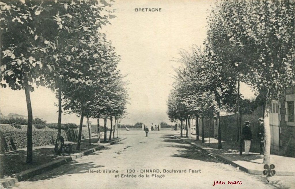 Dinard - Boulevard Féart et entrée de la Plage.jpg