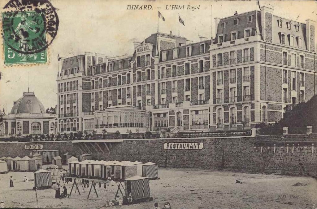 Dinard - L'hôtel royal.jpg