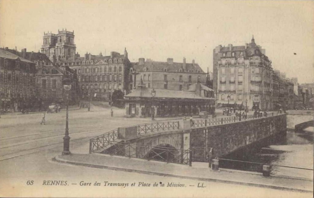 63 - Rennes - Gare des Tramways et Place de la Mission.jpg