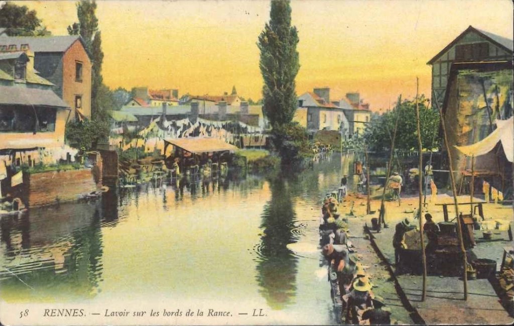 58 - Rennes - Lavoir sur les bords de la Rance.jpg