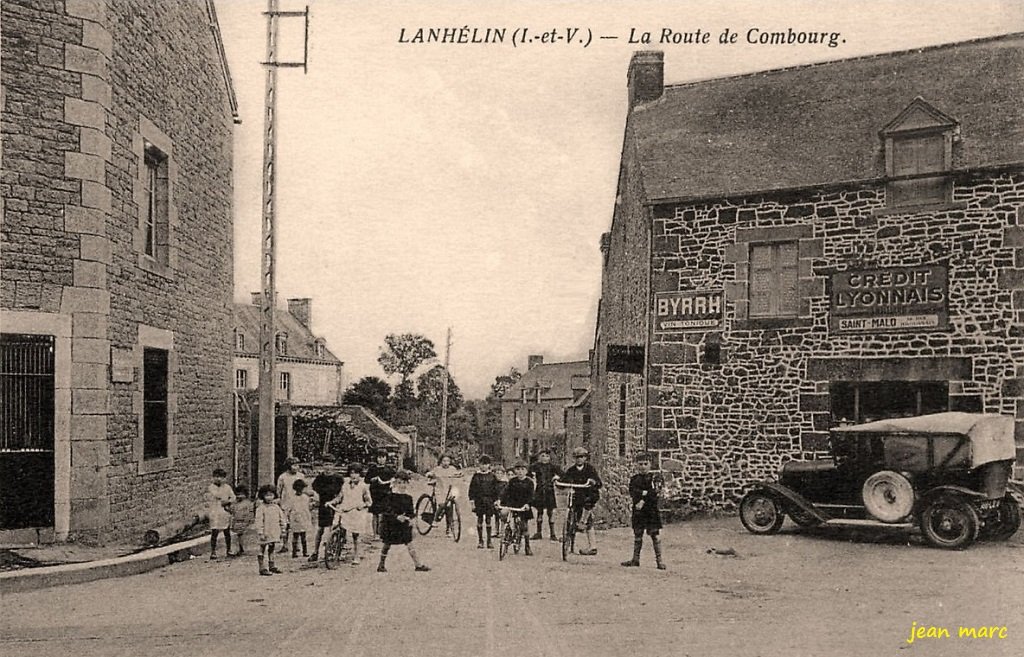 Lanhélin - La Route de Combourg.jpg