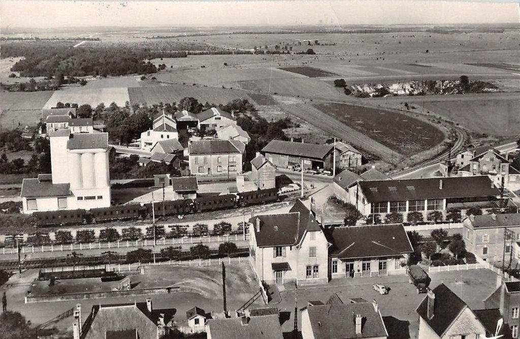 Saint Erme en 1955.jpg