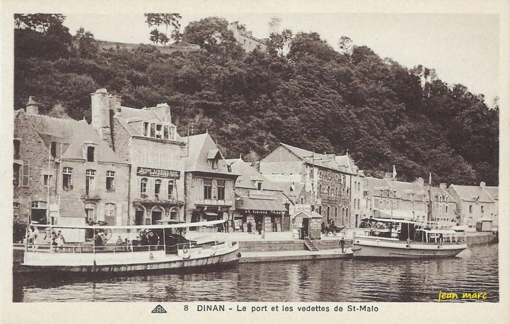 Dinan - Le Port et les vedettes de Saint-Malo.jpg