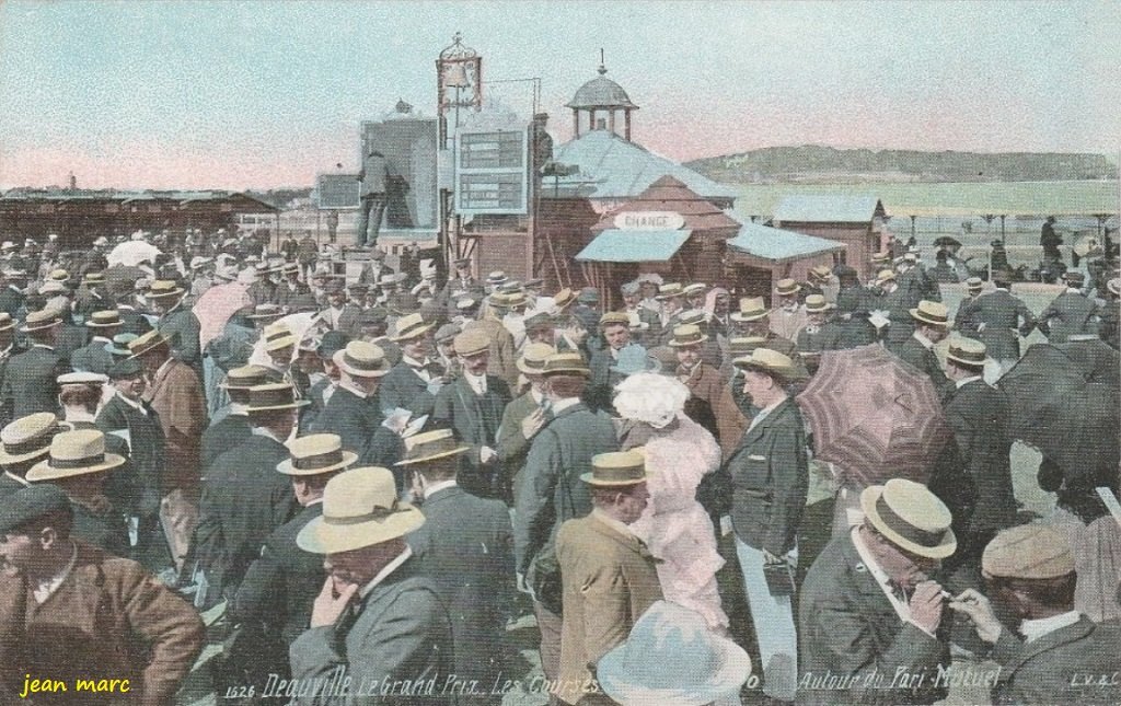 Deauville - Le Grand Prix - Les Courses - Autour du Pari Mutuel.jpg