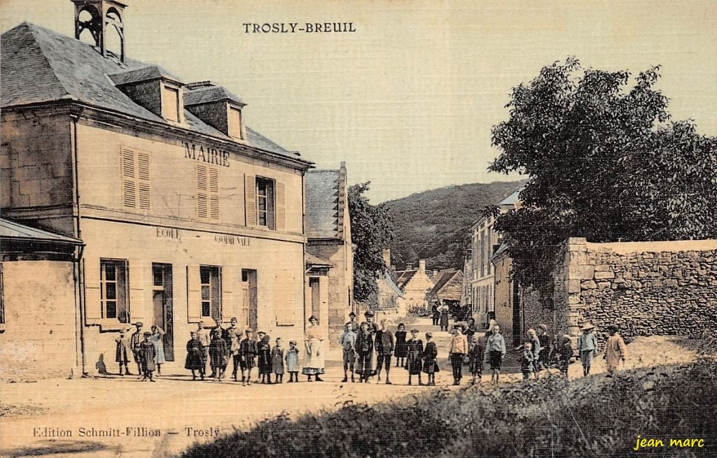 Trosly-Breuil - École communale.jpg