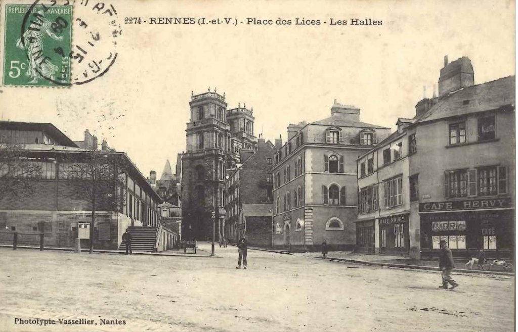2274 - Rennes - Place des Lices - Les Halles.jpg