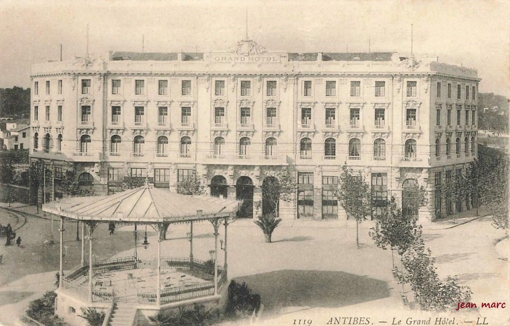 Antibes - Le Grand Hôtel.jpg