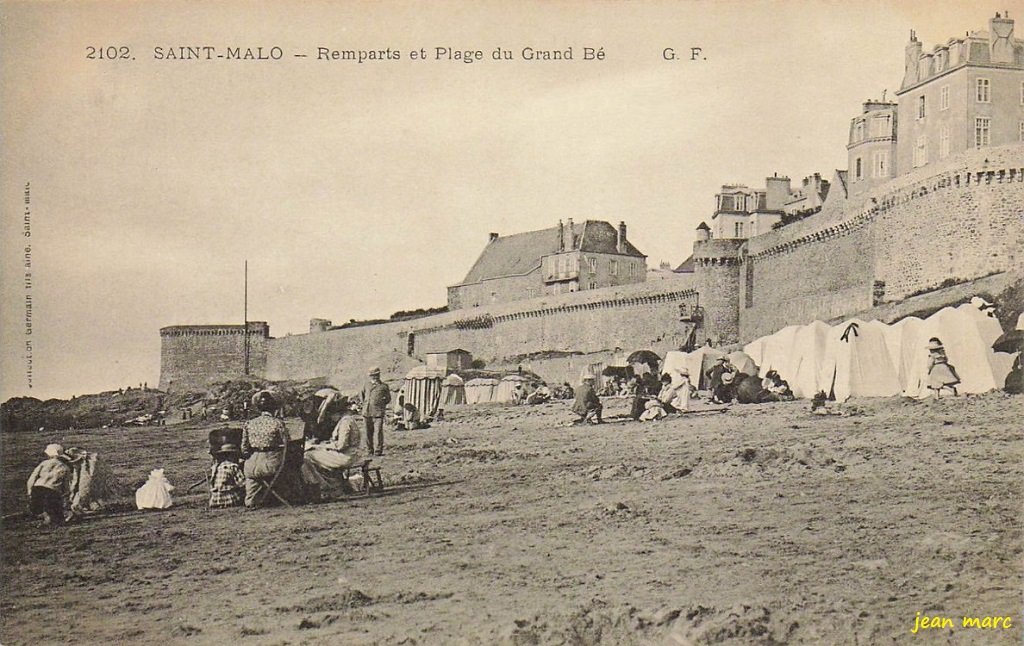 Saint-Malo - Remparts et Plage du grand Bé.jpg