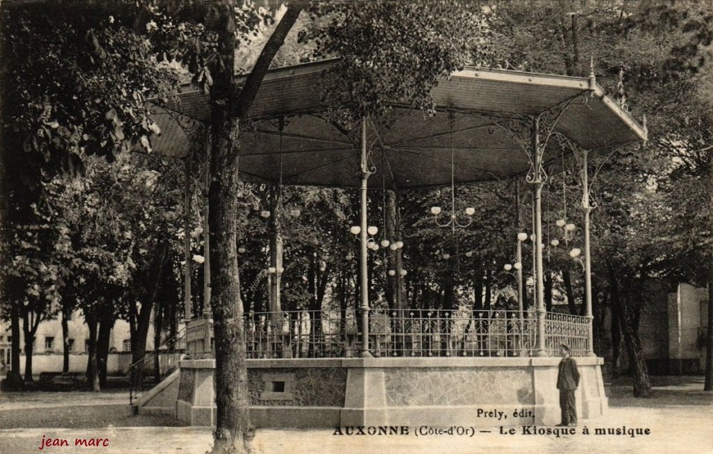 Auxonne - Le Kiosque à musique.jpg