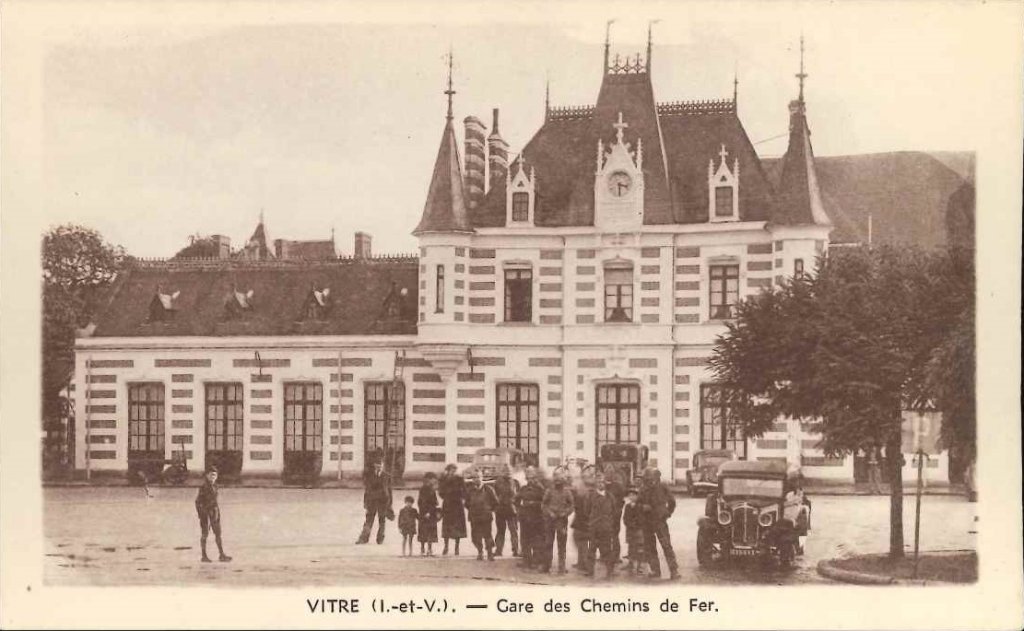 Vitré - Gare des Chemins de Fer.jpg