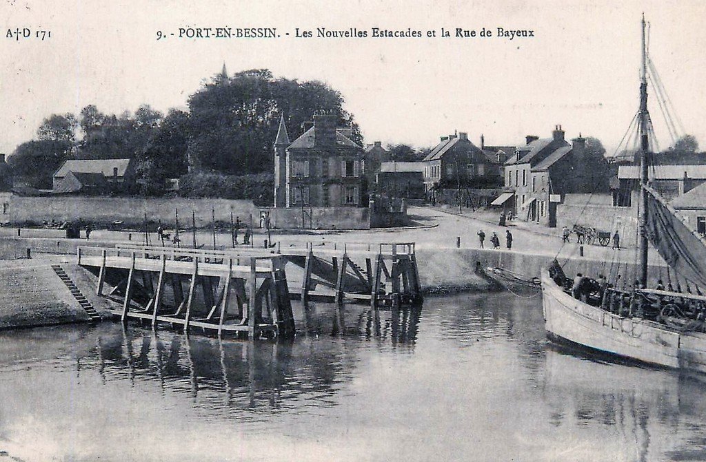 Port en Bessin 9 AD.jpg