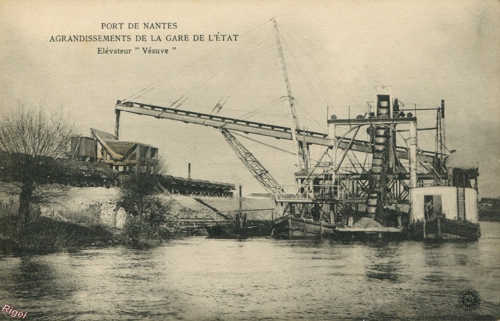 44-Nantes Agrandissements gare de l'ETAT - Elevateur VESUVE.jpg