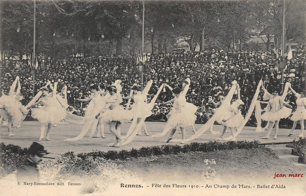 Rennes - Fête des Fleurs 1910 - Au Champ de Mars - Ballet d'Aïda.jpg