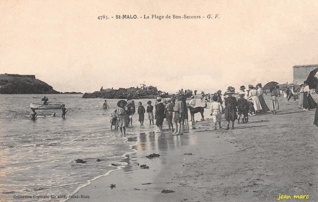 Saint-Malo - La Plage de Bon Secours.jpg