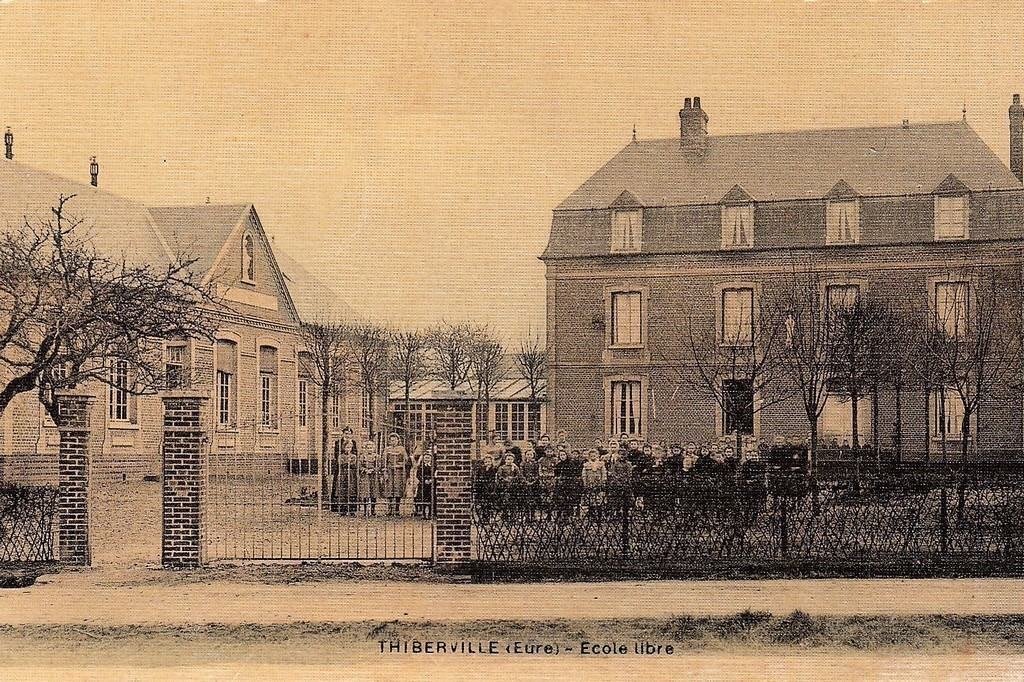 Thiberville (27).jpg