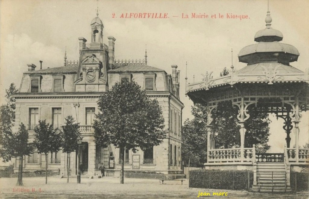 Alfortville - La Mairie et le Kiosque.jpg